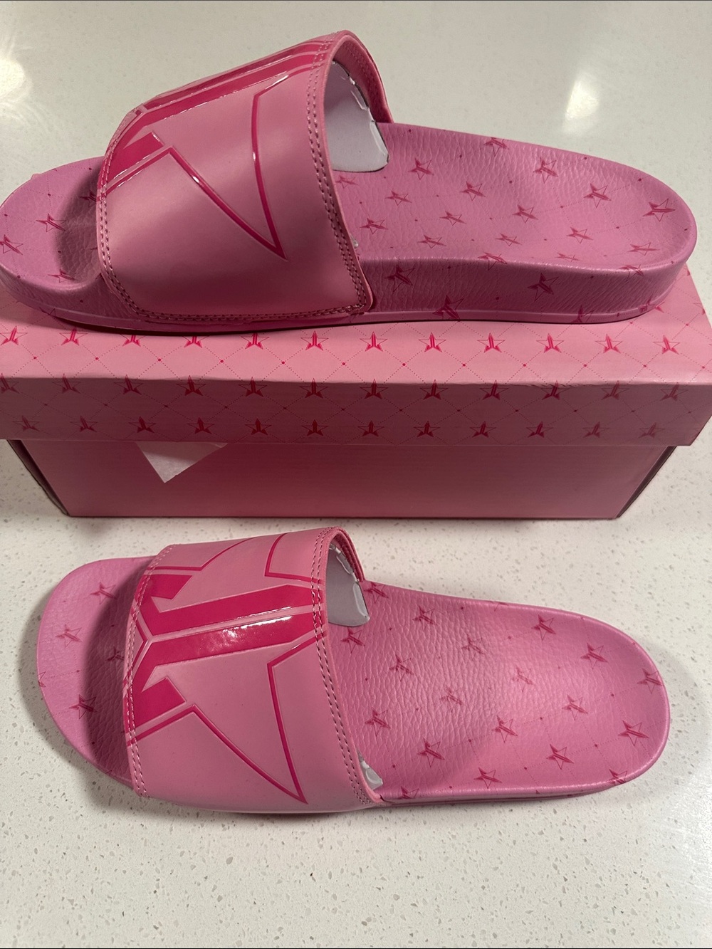 Jeffrey Star-Pink Unisex Slide Sandals - Casual Pool Slides& Walking Around Town